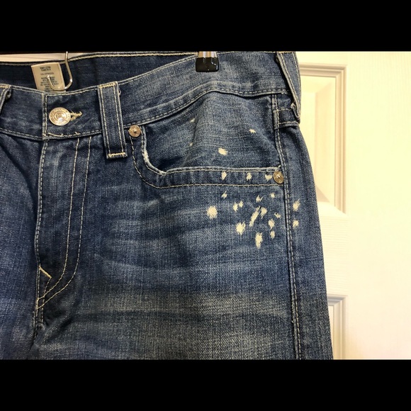 True Religion STRAIGHT leg light wash jeans - Picture 3 of 5